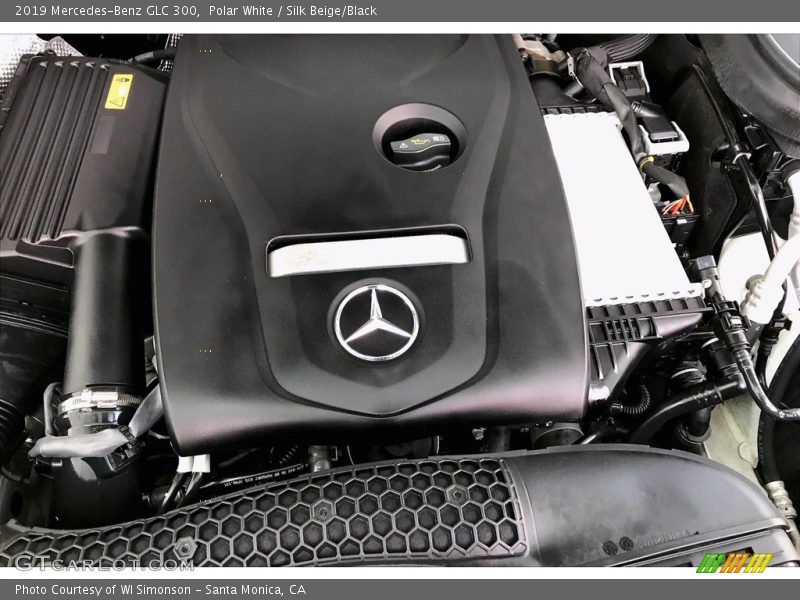 Polar White / Silk Beige/Black 2019 Mercedes-Benz GLC 300