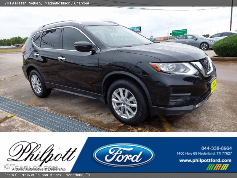 Magnetic Black / Charcoal 2019 Nissan Rogue S