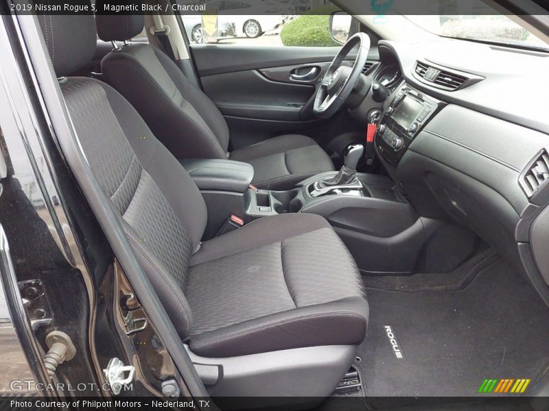 Front Seat of 2019 Rogue S