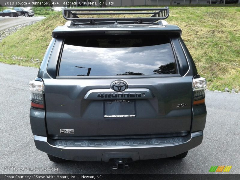 Magnetic Gray Metallic / Black 2018 Toyota 4Runner SR5 4x4