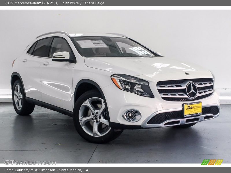 Polar White / Sahara Beige 2019 Mercedes-Benz GLA 250