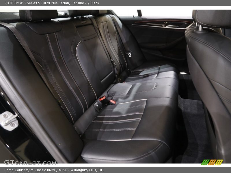 Jet Black / Black 2018 BMW 5 Series 530i xDrive Sedan