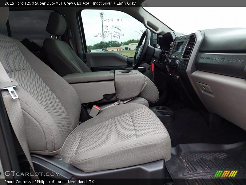 Ingot Silver / Earth Gray 2019 Ford F250 Super Duty XLT Crew Cab 4x4