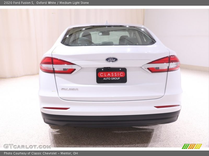 Oxford White / Medium Light Stone 2020 Ford Fusion S