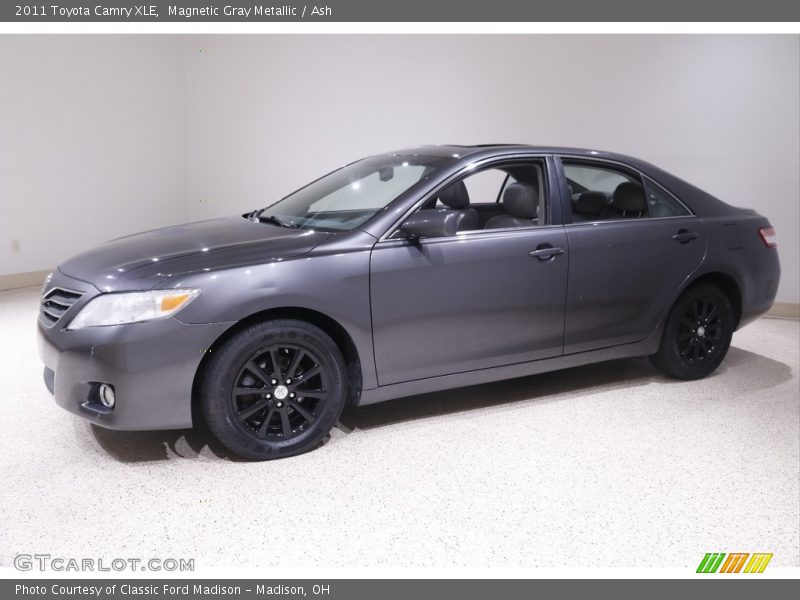 Magnetic Gray Metallic / Ash 2011 Toyota Camry XLE