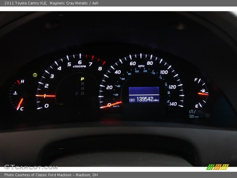 Magnetic Gray Metallic / Ash 2011 Toyota Camry XLE
