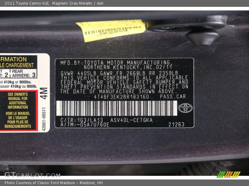 Magnetic Gray Metallic / Ash 2011 Toyota Camry XLE