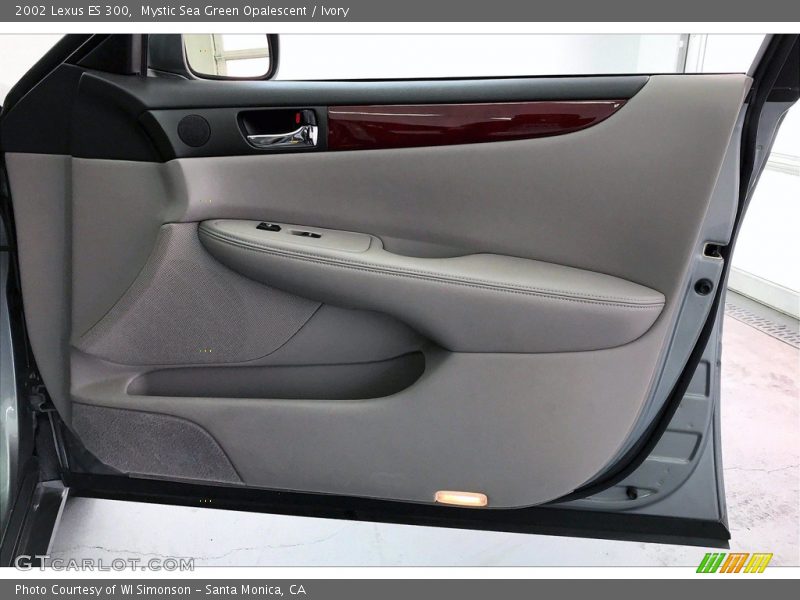 Mystic Sea Green Opalescent / Ivory 2002 Lexus ES 300