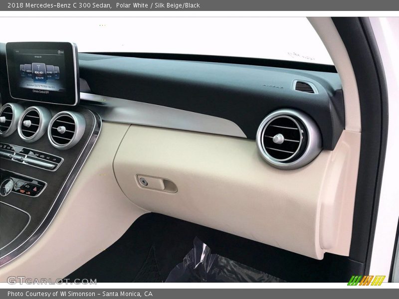 Polar White / Silk Beige/Black 2018 Mercedes-Benz C 300 Sedan