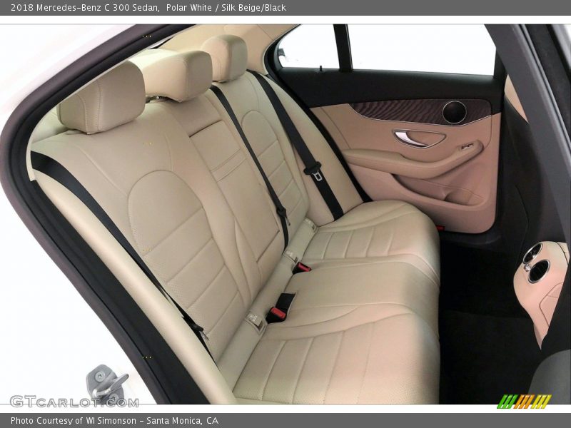 Polar White / Silk Beige/Black 2018 Mercedes-Benz C 300 Sedan