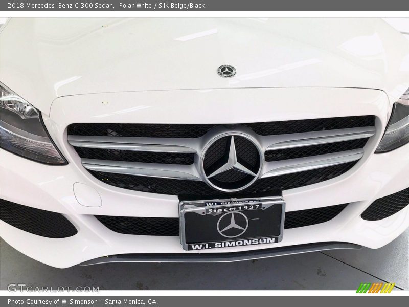 Polar White / Silk Beige/Black 2018 Mercedes-Benz C 300 Sedan