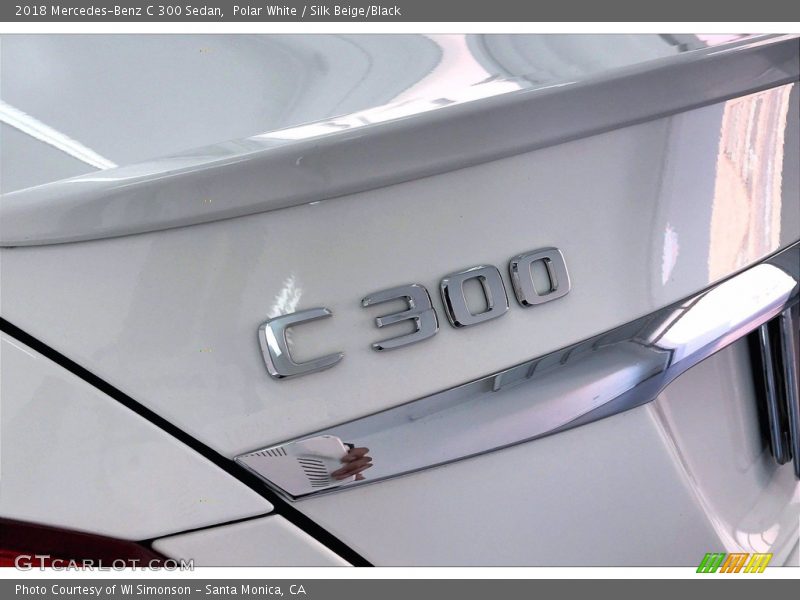 Polar White / Silk Beige/Black 2018 Mercedes-Benz C 300 Sedan