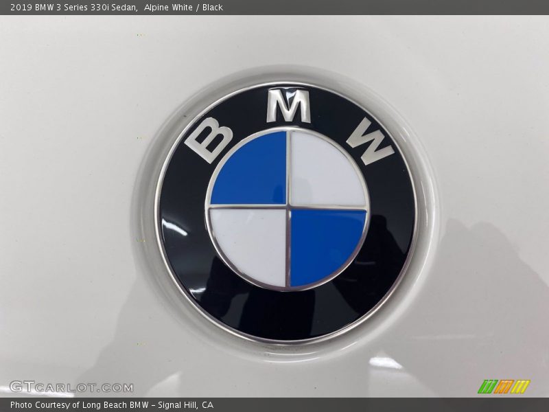 Alpine White / Black 2019 BMW 3 Series 330i Sedan