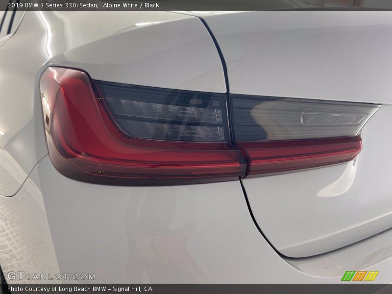 Alpine White / Black 2019 BMW 3 Series 330i Sedan