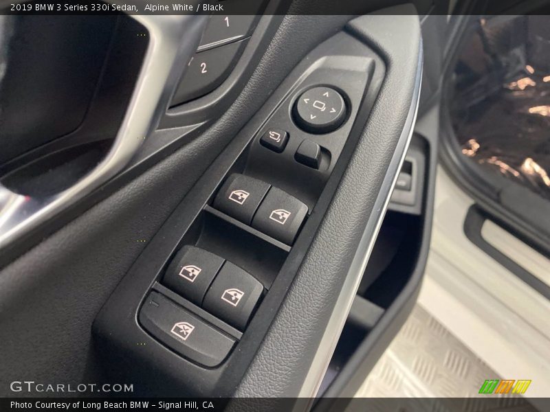 Alpine White / Black 2019 BMW 3 Series 330i Sedan