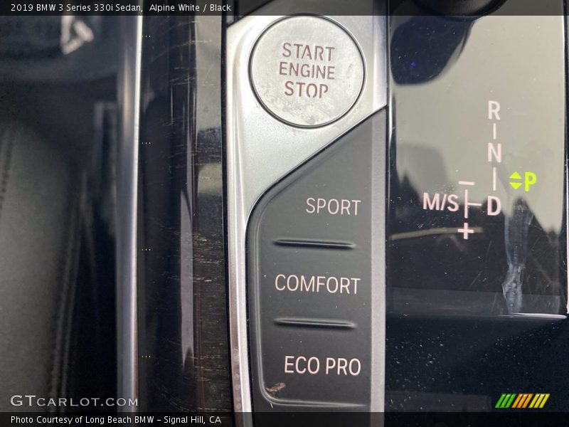 Alpine White / Black 2019 BMW 3 Series 330i Sedan