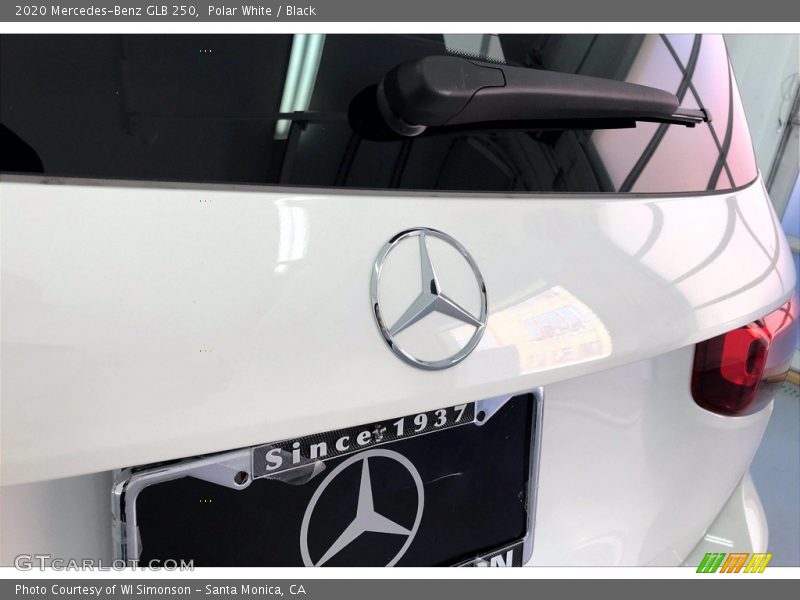 Polar White / Black 2020 Mercedes-Benz GLB 250
