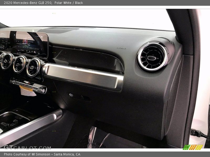 Polar White / Black 2020 Mercedes-Benz GLB 250