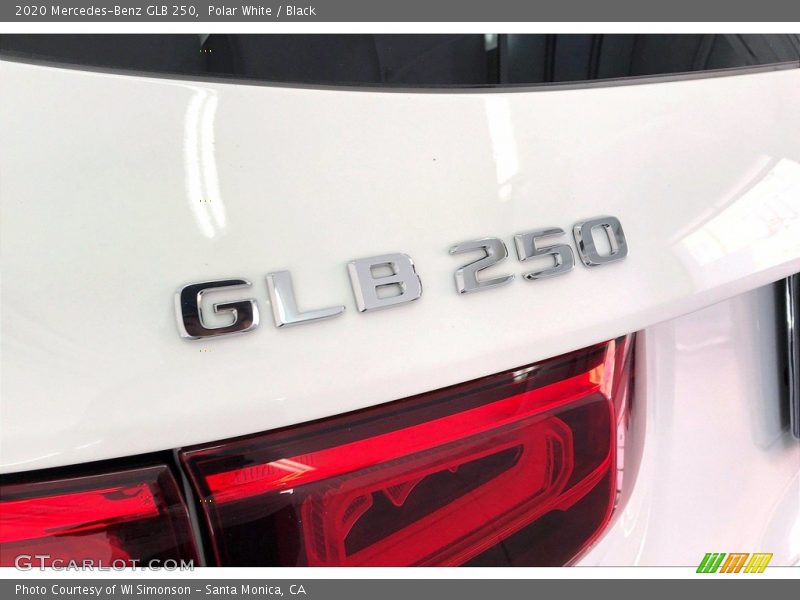 Polar White / Black 2020 Mercedes-Benz GLB 250