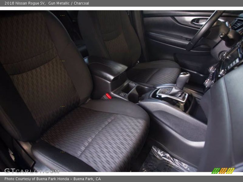 Gun Metallic / Charcoal 2018 Nissan Rogue SV