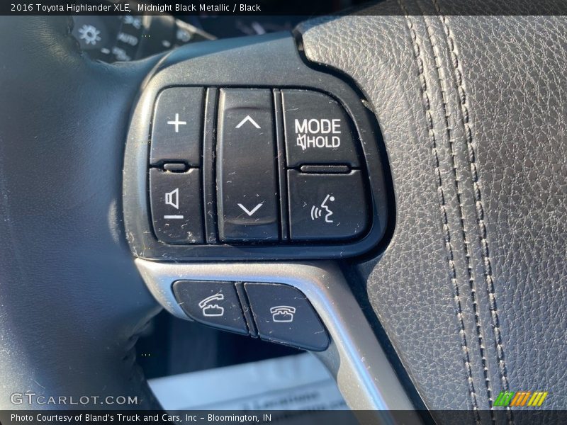 Midnight Black Metallic / Black 2016 Toyota Highlander XLE