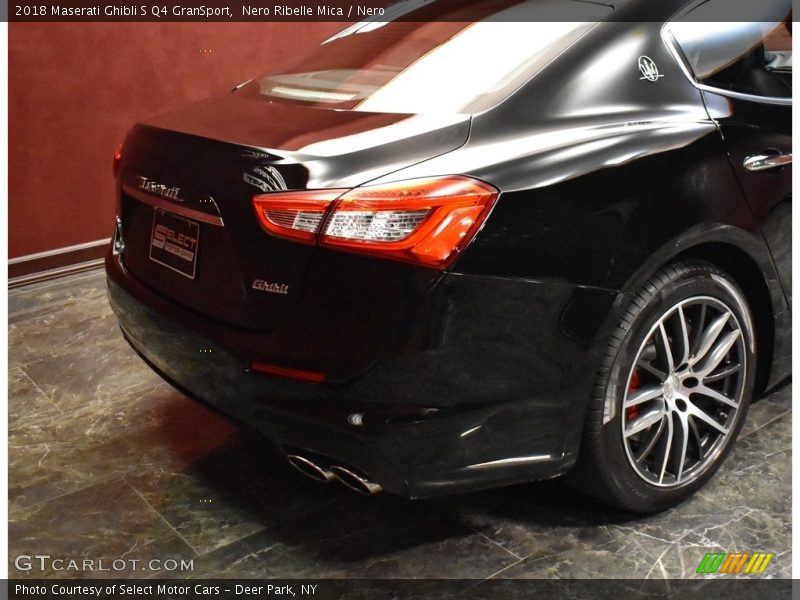 Nero Ribelle Mica / Nero 2018 Maserati Ghibli S Q4 GranSport