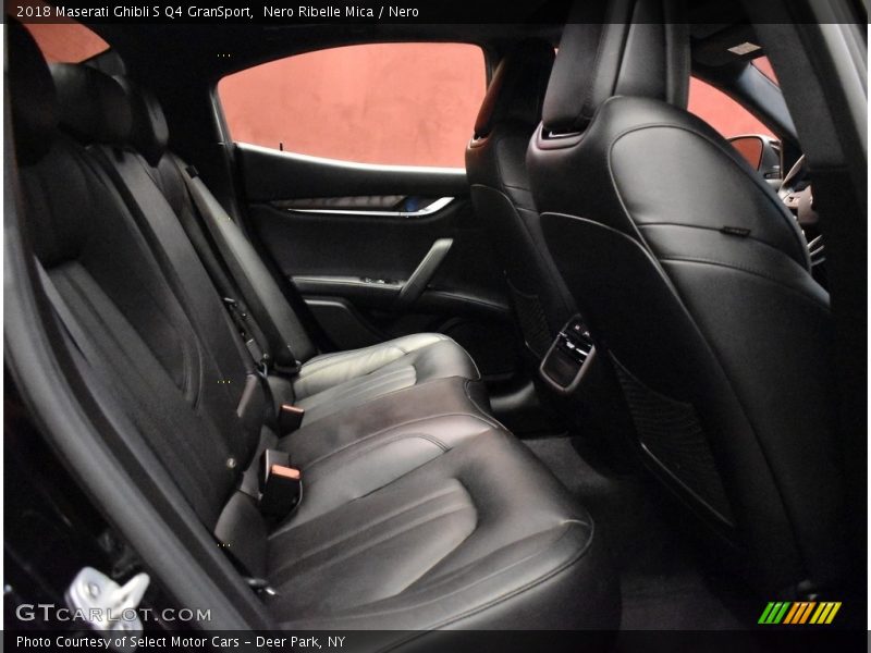 Nero Ribelle Mica / Nero 2018 Maserati Ghibli S Q4 GranSport