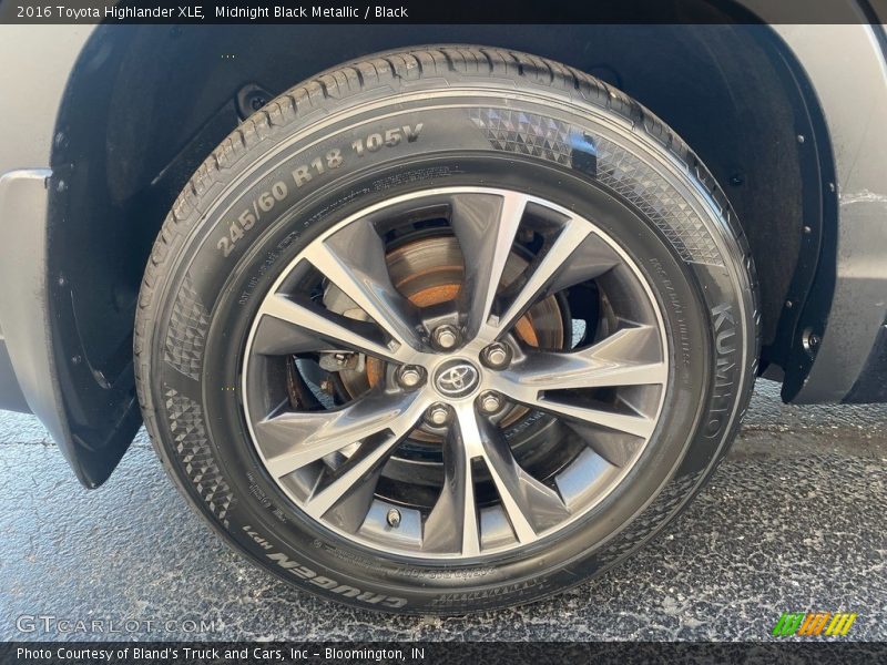 Midnight Black Metallic / Black 2016 Toyota Highlander XLE