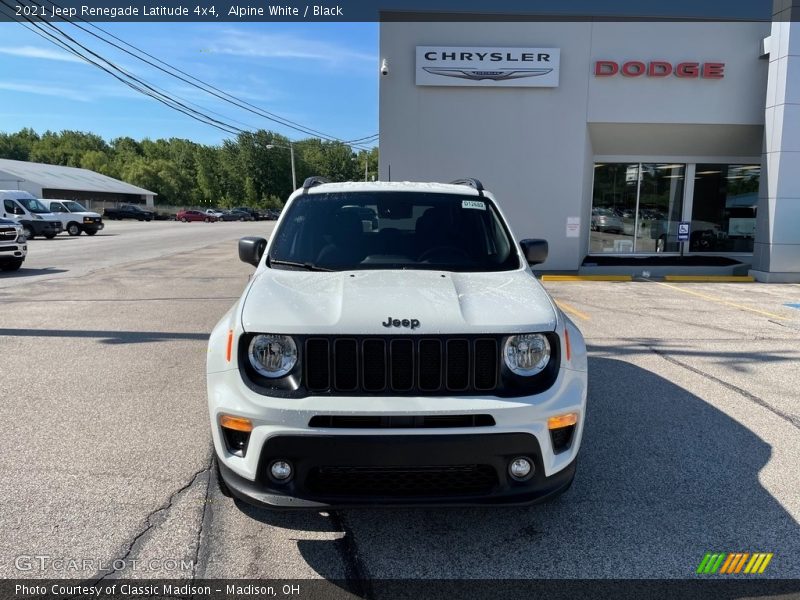 Alpine White / Black 2021 Jeep Renegade Latitude 4x4