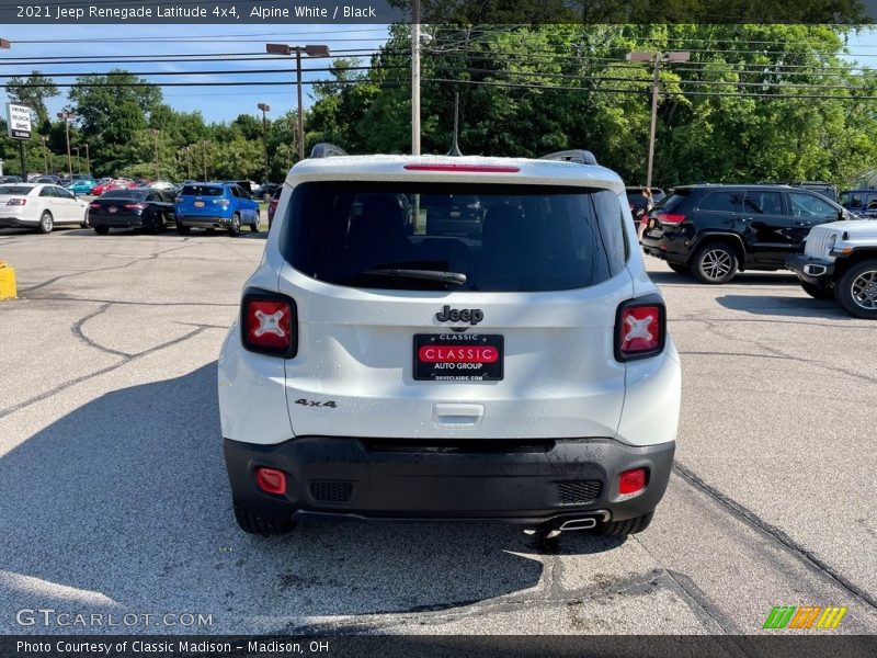 Alpine White / Black 2021 Jeep Renegade Latitude 4x4