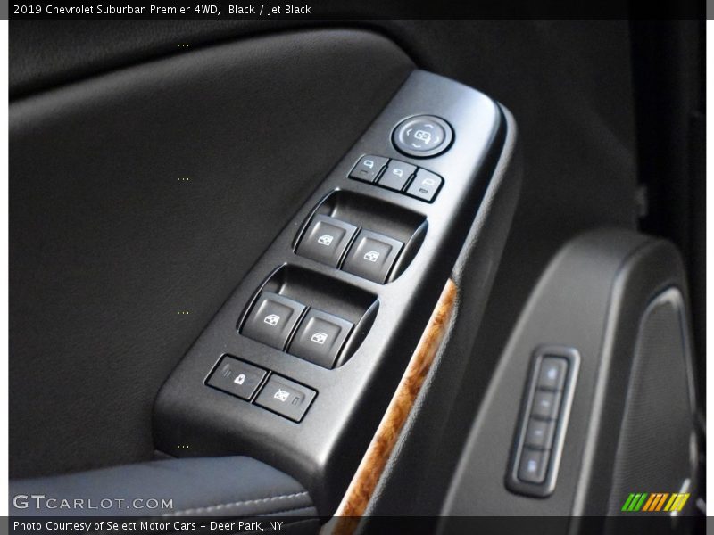 Black / Jet Black 2019 Chevrolet Suburban Premier 4WD