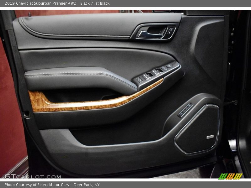 Black / Jet Black 2019 Chevrolet Suburban Premier 4WD
