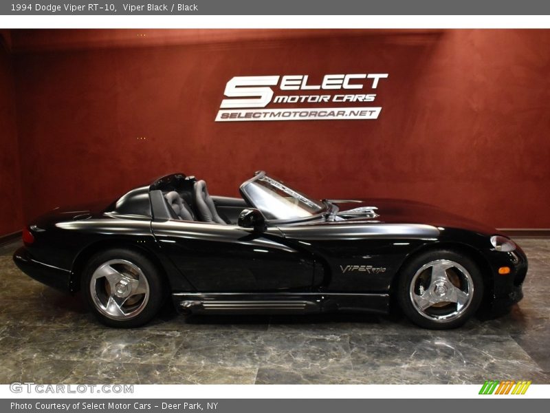 Viper Black / Black 1994 Dodge Viper RT-10