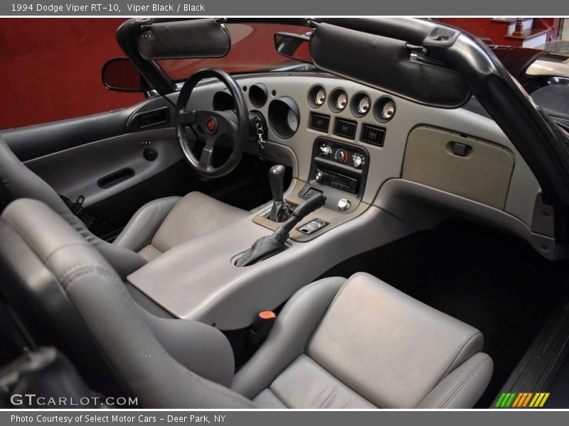 Viper Black / Black 1994 Dodge Viper RT-10