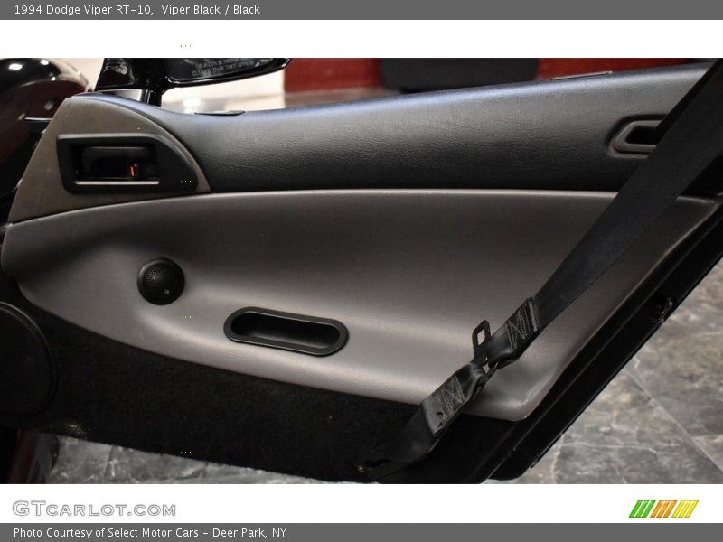 Viper Black / Black 1994 Dodge Viper RT-10