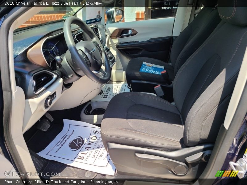 Jazz Blue Pearl / Black/Alloy 2018 Chrysler Pacifica L