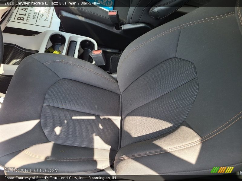 Jazz Blue Pearl / Black/Alloy 2018 Chrysler Pacifica L