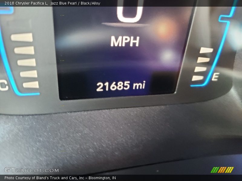 Jazz Blue Pearl / Black/Alloy 2018 Chrysler Pacifica L