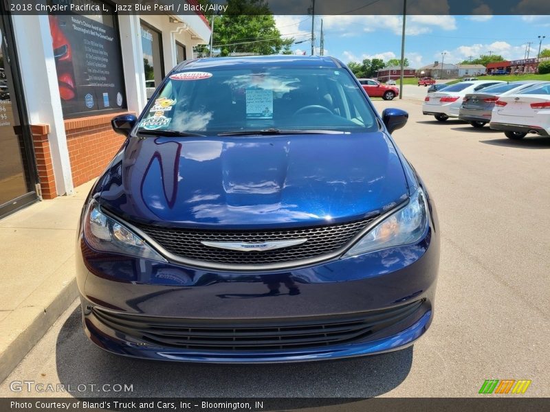 Jazz Blue Pearl / Black/Alloy 2018 Chrysler Pacifica L