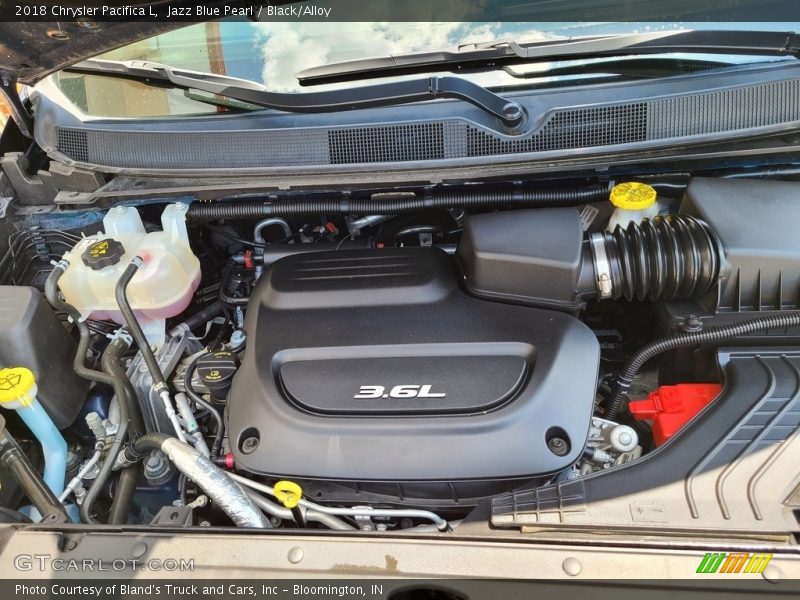 Jazz Blue Pearl / Black/Alloy 2018 Chrysler Pacifica L