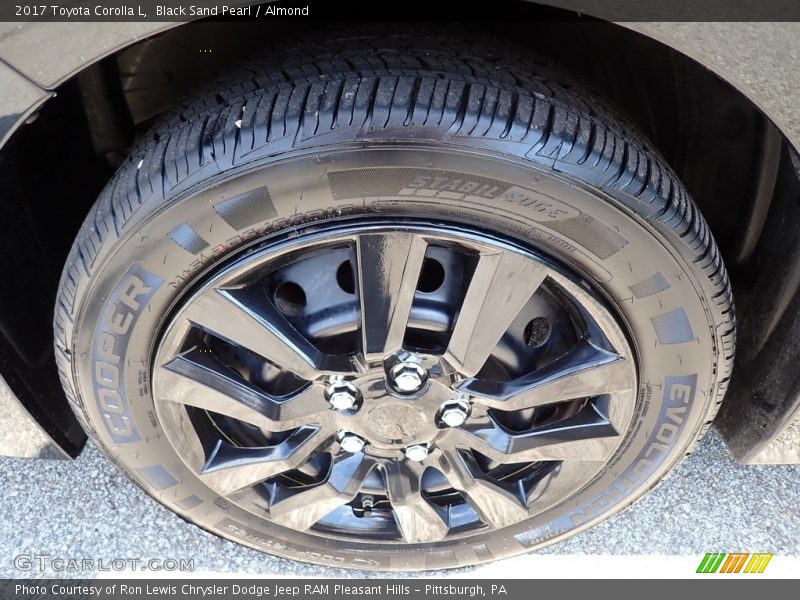 Black Sand Pearl / Almond 2017 Toyota Corolla L