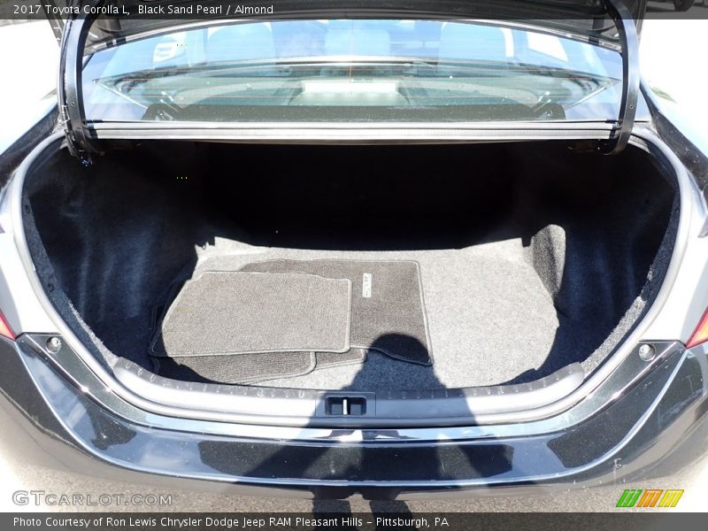 Black Sand Pearl / Almond 2017 Toyota Corolla L