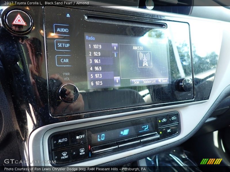 Black Sand Pearl / Almond 2017 Toyota Corolla L