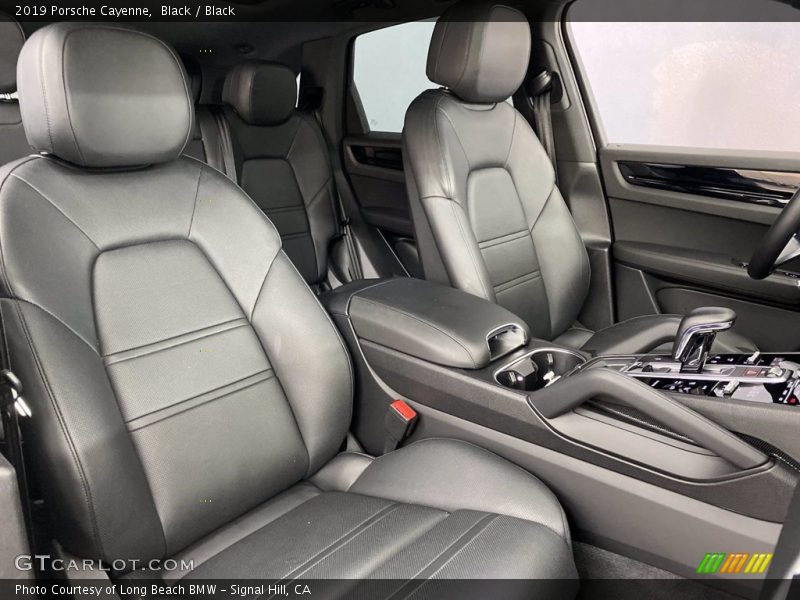 Front Seat of 2019 Cayenne 