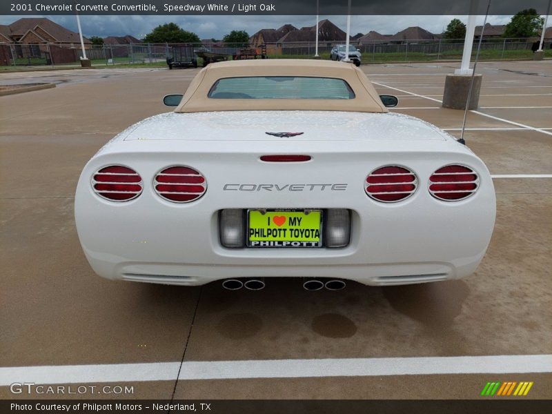 Speedway White / Light Oak 2001 Chevrolet Corvette Convertible