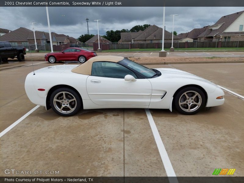 Speedway White / Light Oak 2001 Chevrolet Corvette Convertible