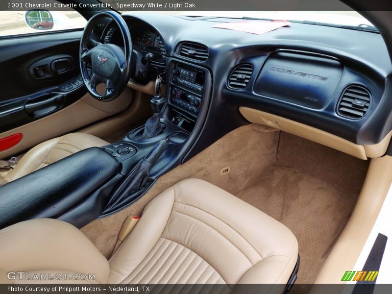 Speedway White / Light Oak 2001 Chevrolet Corvette Convertible