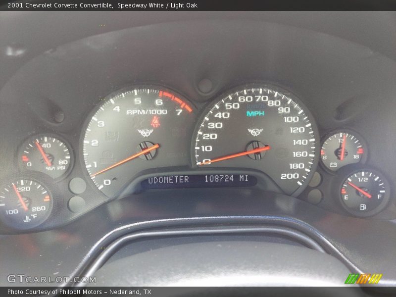 Speedway White / Light Oak 2001 Chevrolet Corvette Convertible