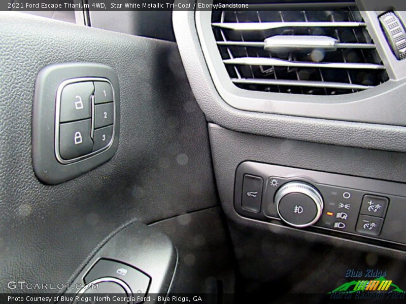 Star White Metallic Tri-Coat / Ebony/Sandstone 2021 Ford Escape Titanium 4WD