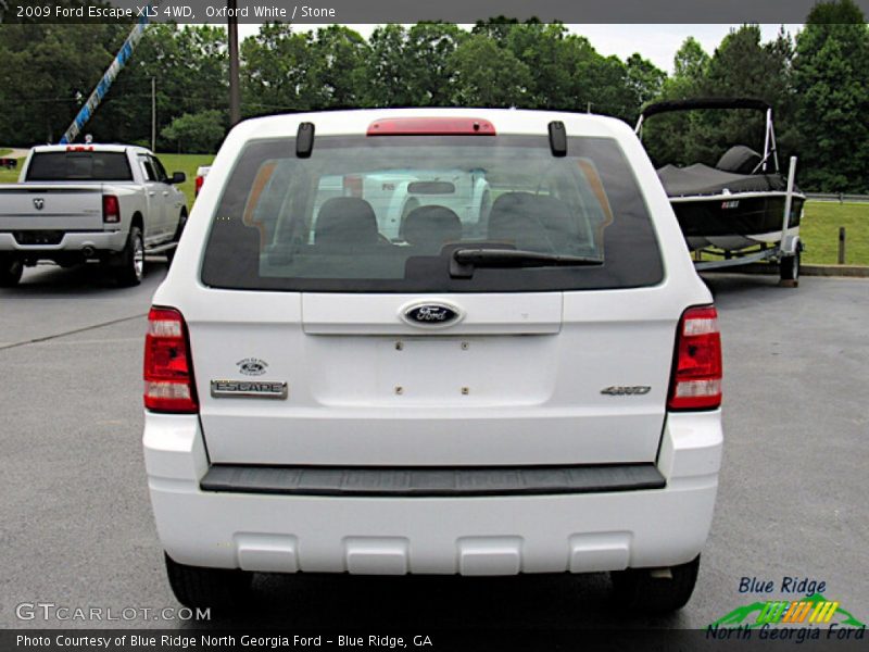 Oxford White / Stone 2009 Ford Escape XLS 4WD